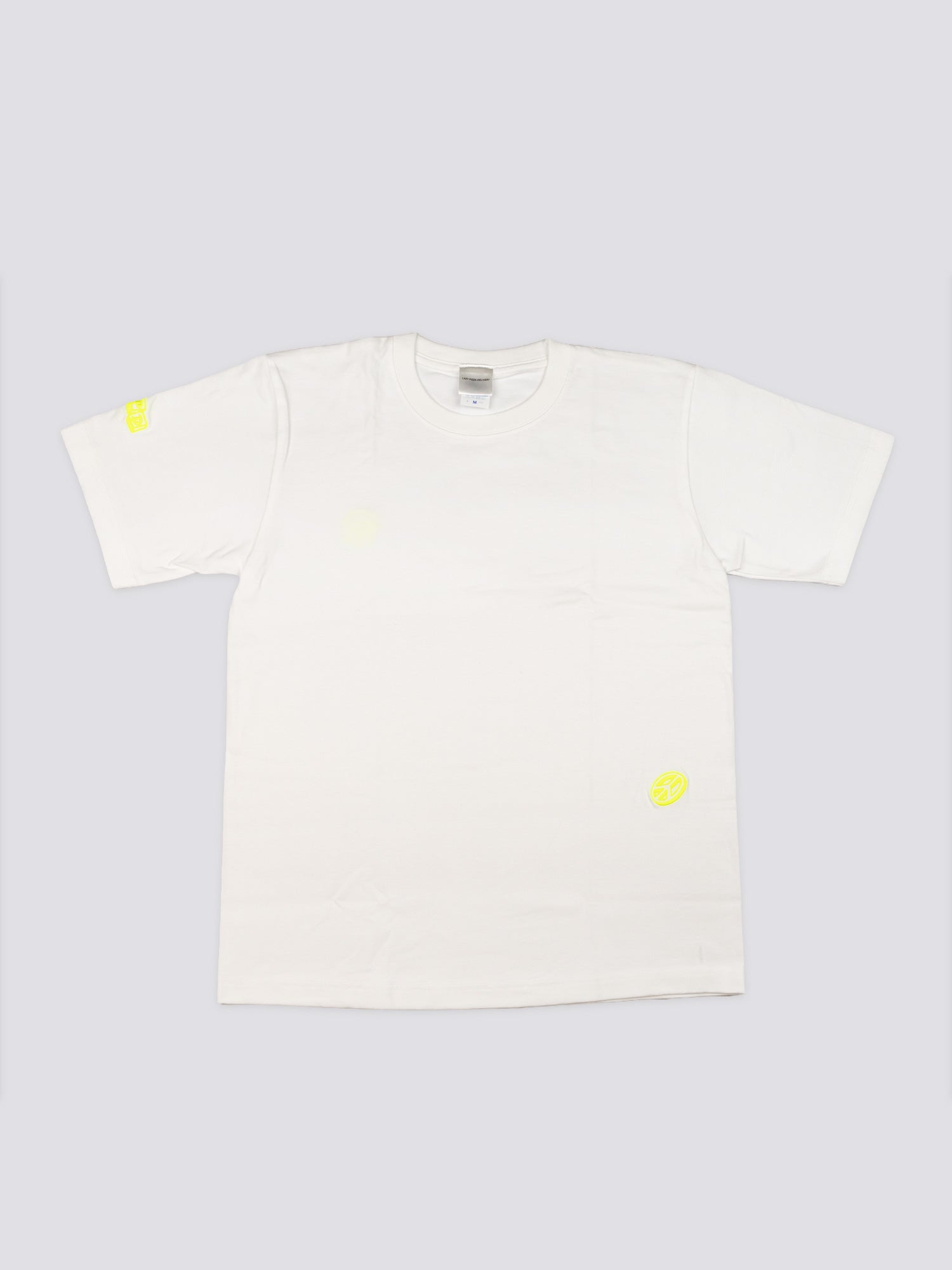 刺繍Ｔシャツ ＬＡＺＹ ＰＩＺＺＡ ＤＥＬＩＶＥＲＹ ＮＥＯＮ Ｍ