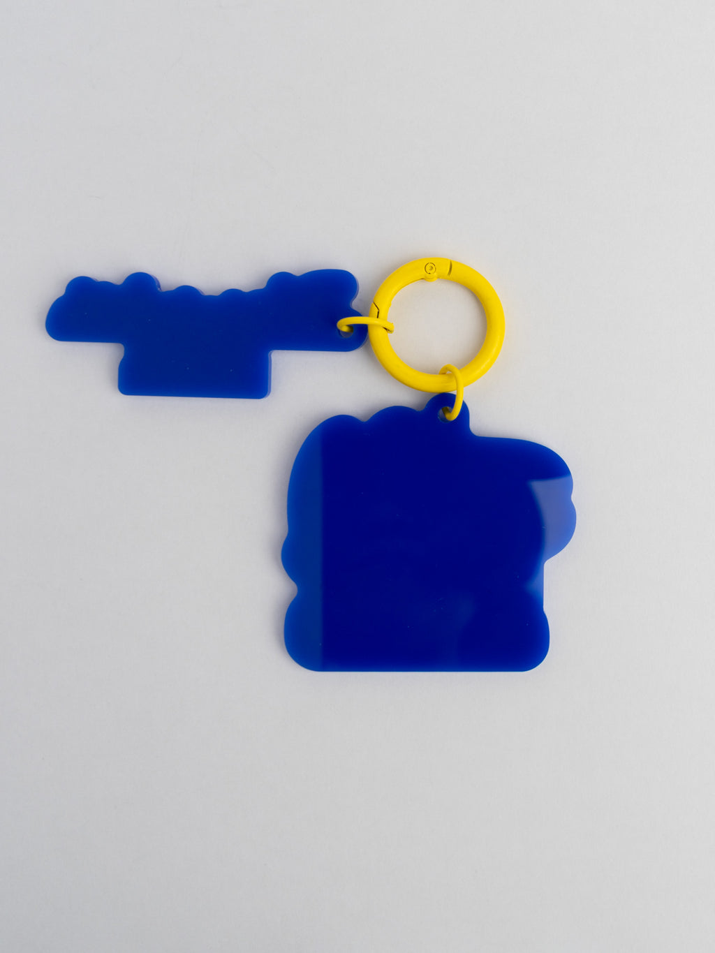 カラーアクリルキーホルダー matsui BL